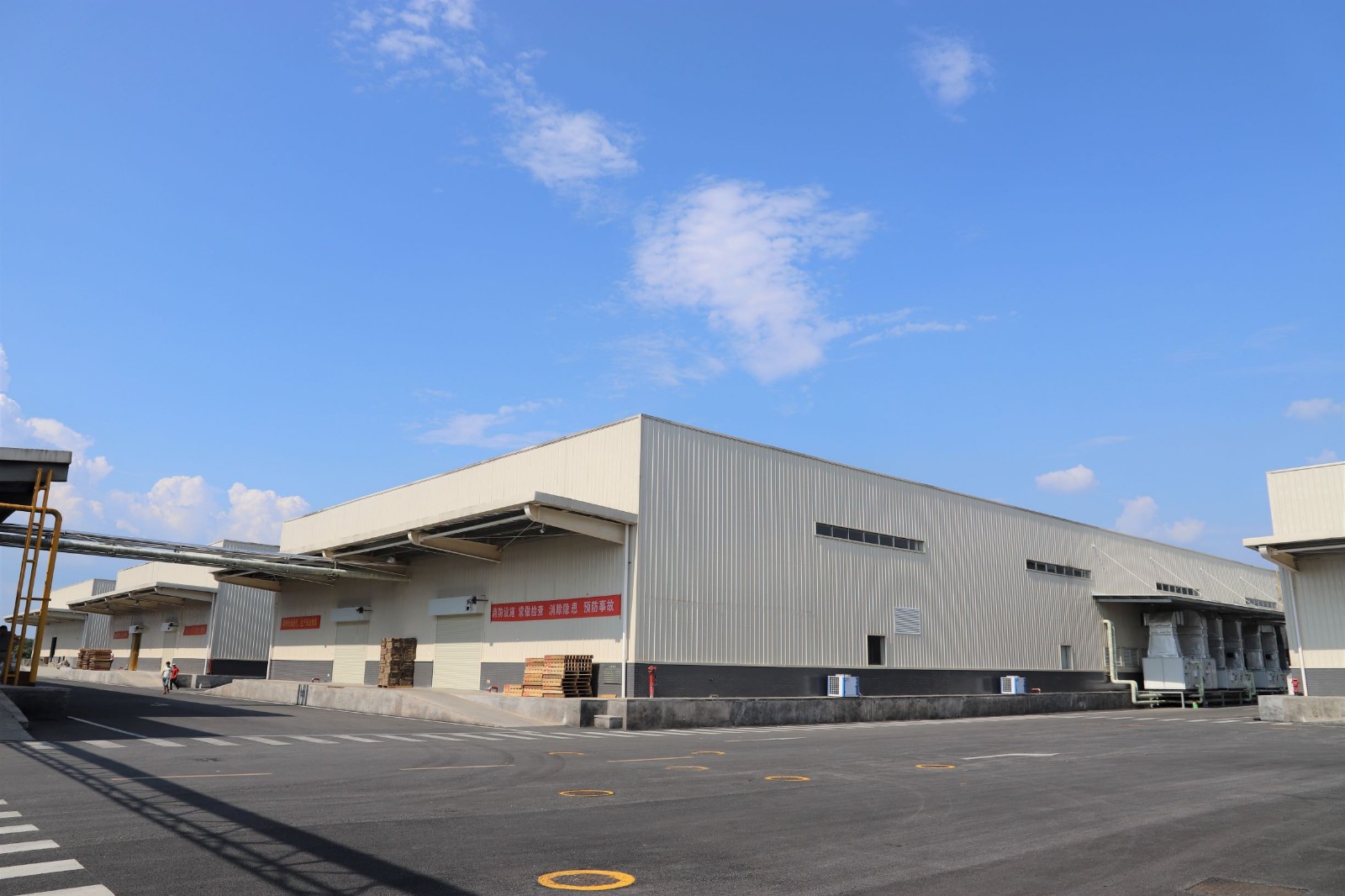 【虎嗅】跑赢大盘的老哥俱乐部，可能还会涨